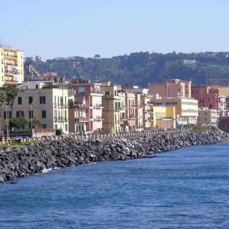 Lady Nisida Napoli